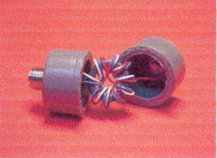 Balun 1:9 Wanneer er een eindgevoede draadantenne gebruikt wordt zal er een 1:9 balun toegepast moeten worden (denk aan de MLB, de Magnetic Longwire Balun).