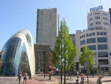 voor de dagelijkse boodschappen aan de Hoogstraat en het Trudoplein.