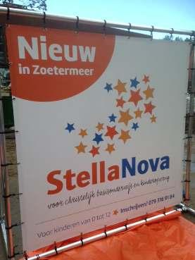 Nieuwe naam Beatrixschool Vandaag is om 12.00 uur de nieuwe naam bekend gemaakt van de Beatrixschool. Op het nieuwe gebouw aan het Willem Alexanderplantsoen zal de naam Stella Nova straks prijken.