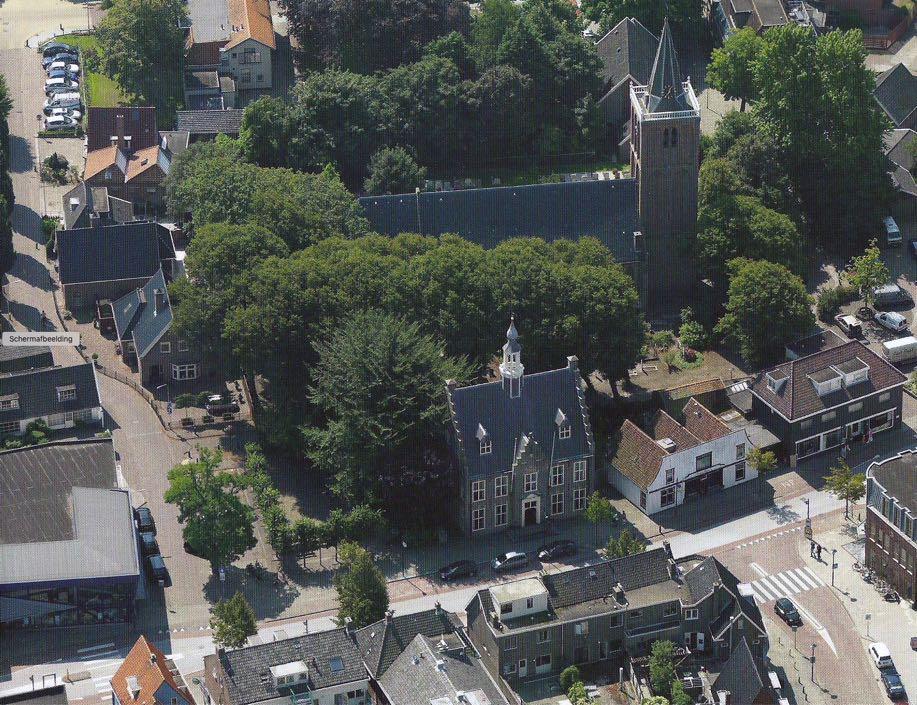 Onder de titel Castricum van boven presenteert de taakgroep Tentoonstellingen een bijzondere verzameling foto s van Castricum van grote hoogte.