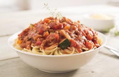 Op 17 februari doen we weeral onze jaarlijkse spaghettisausverkoop. Wil je graag een of meerdere van deze overheerlijke saus bestellen.