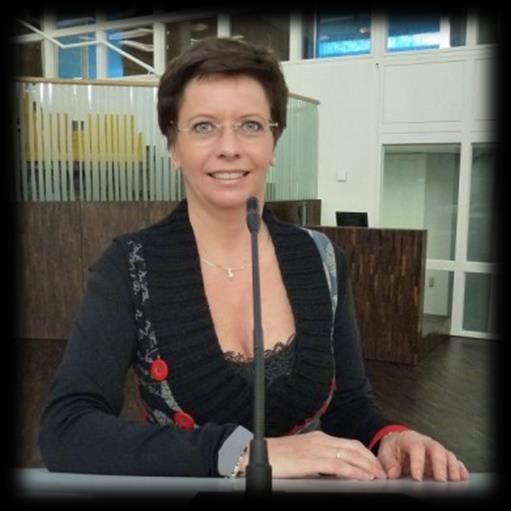 Marianne van de Watering, Leefbaar Lelystad, Lelystad Zelf investeer ik op kwaliteit door mij goed in te lezen en waar mogelijk trainingen te volgen. Want het raadswerk moet je wel leren.