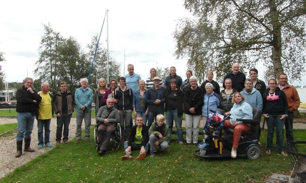 Het is belangrijk de mantelzorger te ontlasten door de getroffene structureel activiteiten aan te bieden. De relatie blijft afwisselend en levendig als beiden in gesprek blijven.