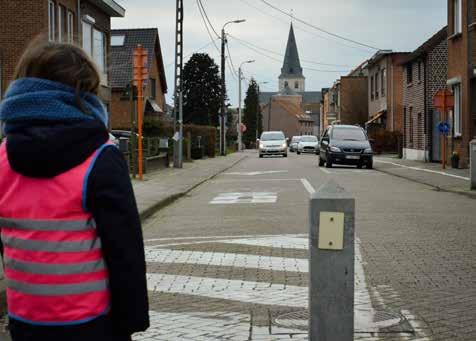 10 2. De vier vaardigheden die de leerlingen moeten beheersen om hun Voetgangersbrevet Zilver te behalen, kan je trainen in spelvorm.