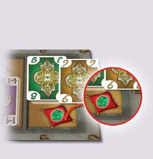 Le plateau de jeu est posé au milieu de la table. Selon le nombre de joueurs, on utilise le recto ou le verso du plateau.