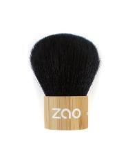 BRUSHES De penselen hebben synthetische haren in plaats van natuurlijke, dierlijke haren, omdat Zao besloten heeft misbruik