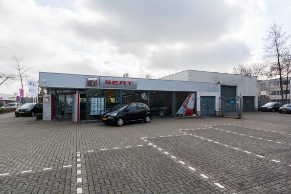 SOORT OBJECT: Garagebedrijf met showroom, kantoren, werkplaats, magazijn en ruime parkeergelegenheid.