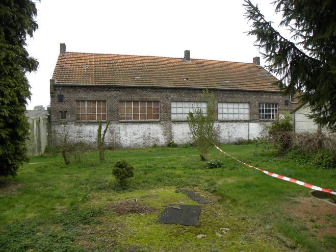 Binnen het plangebied zijn nu bomen, bosschages, hagen, struiken en grasland aanwezig.