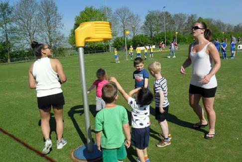 Het kan incidenteel voorkomen dat de training niet doorgaat in verband met beschikbaarheid van de trainers die op zaterdag ook zelf allemaal korfballen.