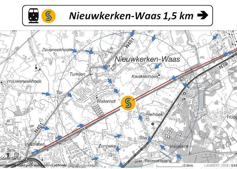 Nieuwkerken-Waas, wegwijzers naar het station Op 25