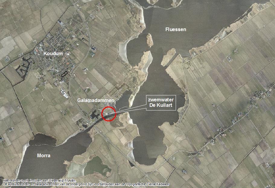 3. Huidige toestand 3.1 Terrein ligging De zwemwaterlocatie ligt aan de zuidwestzijde van de Fluessen aan het Johan Frisokanaal, ten zuidoosten van het dorp Koudum in de gemeente Súdwest-Fryslân.