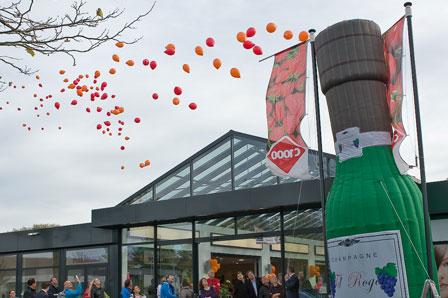 Opblaasbare Champagnefles is de leverancier Onze Champagnefles met of zonder heliumballonnen huren?