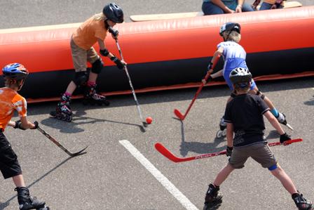 Streethockey sticks is de leverancier Geen ijs maar toch willen hockeyen!huur dan streethockeysticks bij.