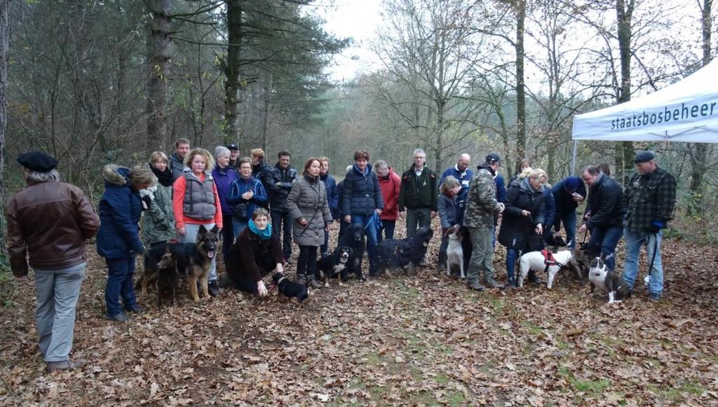 Hondenlosloopgebied in Schadijkse bossen geopend Afgelopen zondag, 30 november, heeft Staatsbosbeheer in de Schadijkse Bossen een hondenlosloopgebied geopend.