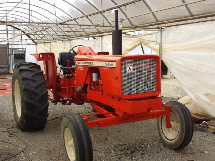 Allis-Chalmers wees er op dat tractor twee keer zo efficiënt was als een tractor vanuit die tijd Doordat er minder draaiende delen aan de tractor zaten zou er minder slijtage zijn.