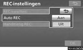 INSTELLEN Instellen van Auto REC De auto REC begint automatisch met opnemen wanneer een CD wordt geplaatst.