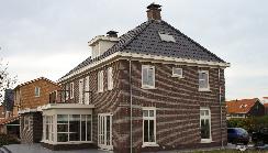 epc 0,6 vrijstaand herenhuis (plat dak) hoog woningbouw laag KENMERKEN Door architect ontworpen ruim opgezette woning.