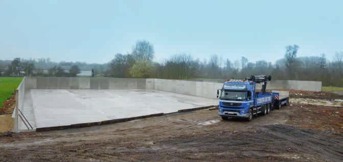 Om het gebruiksgemak te verhogen is het element ontworpen zonder afschuining onderaan de voet voor machinale uitkuiling.