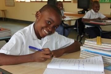 Het management wordt sterker en het team beter getraind. DINKA School biedt zoveel meer dan andere lagere scholen in Tanzania.