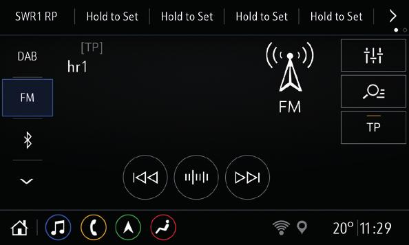 Audio Telefoon Een telefoon koppelen via Bluetooth Selecteer op het hoofdscherm Audio een mediabron door op P en... te drukken.