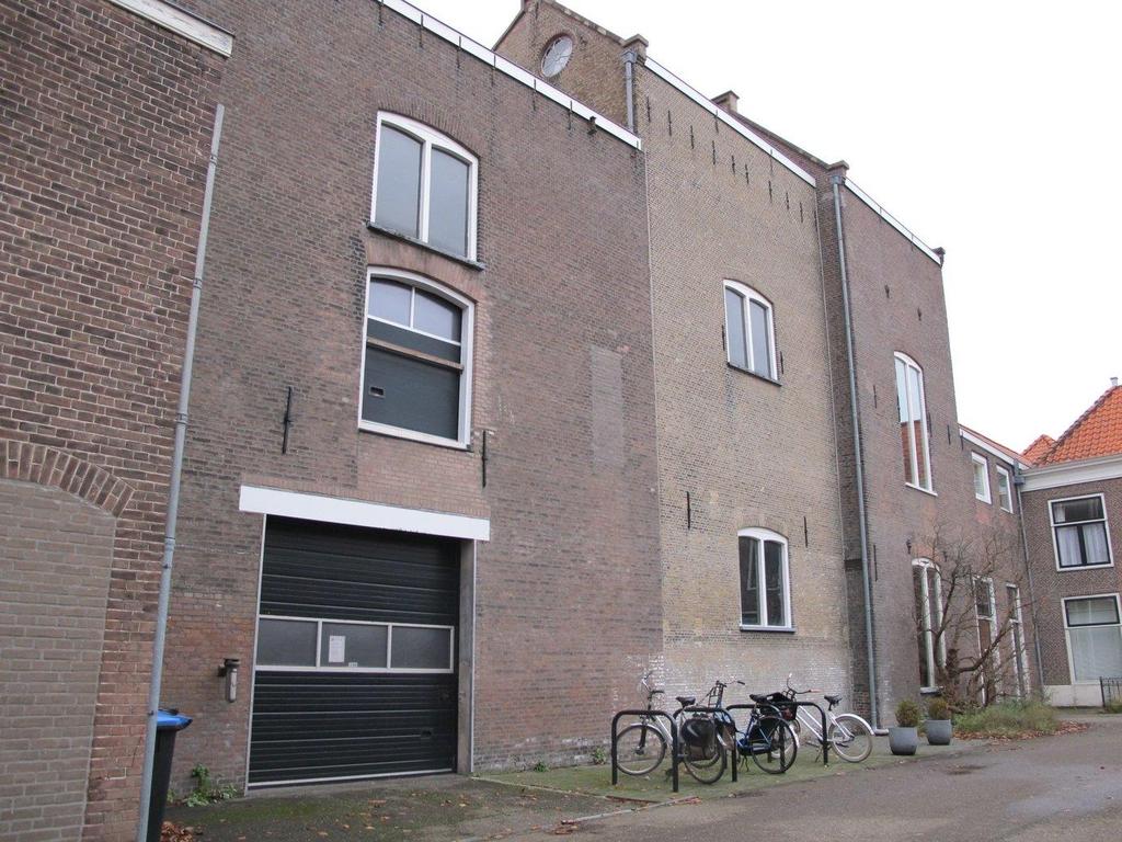 Noordeinde 29, 2611 KG Delft Huurprijs: 120,00 per m² per jaar Björnd