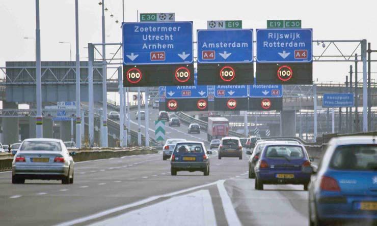40 / 57 Het proeftraject is op de A12 bij Voorburg (Den Haag stad uit), van kilometerpositie 3,5 (Bezuidenhout) tot 6,2 (ter hoogte van afrit naar A4).