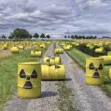 . De thema s Radioactiviteit en straling, vervolgens verwerking van radioactief afval en tenslotte mogelijkheden om radioactief afval op lange termijn te beheren.