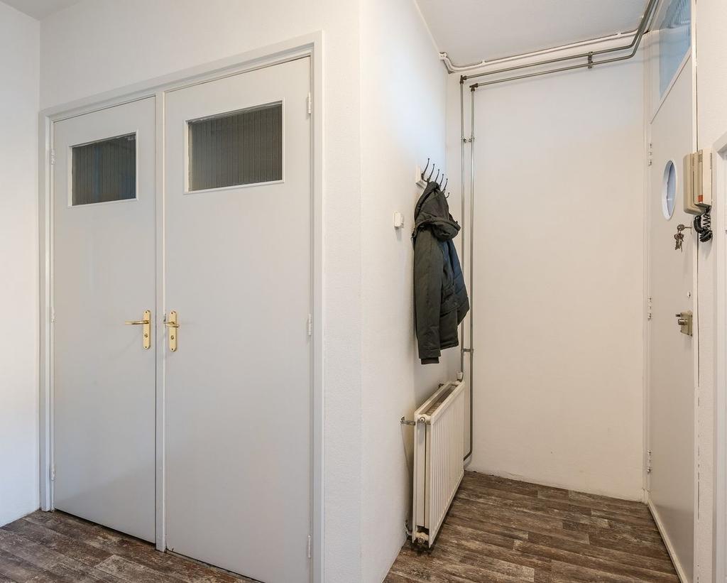 Kenmerken Soort Type Kamers Woonoppervlakte Perceeloppervlakte Inhoud portiekflat appartement 3 59 m² 0 m² 194 m³