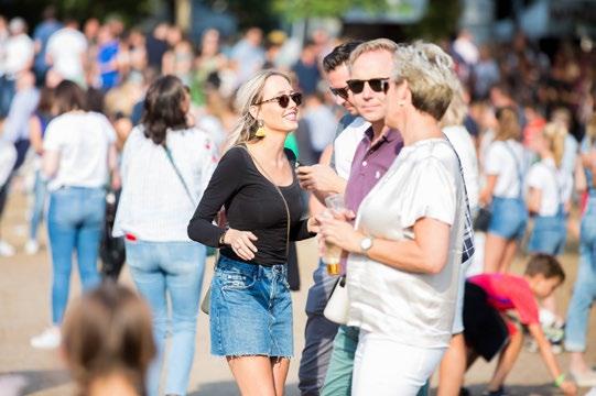 natuurlijk al lang niet meer uit te