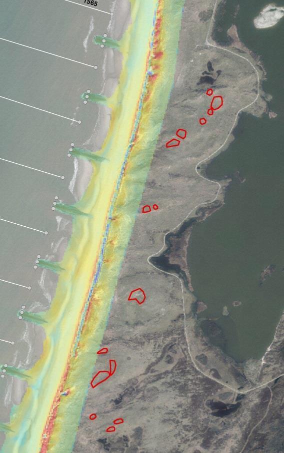 Figuur 3.5.Verschilkaarten op grond van de Jarkus-gegevens van Rijkswaterstaat. Links verschil 2007-2013, rechts verschil 2013-2017. Rood is depositie, blauw erosie.