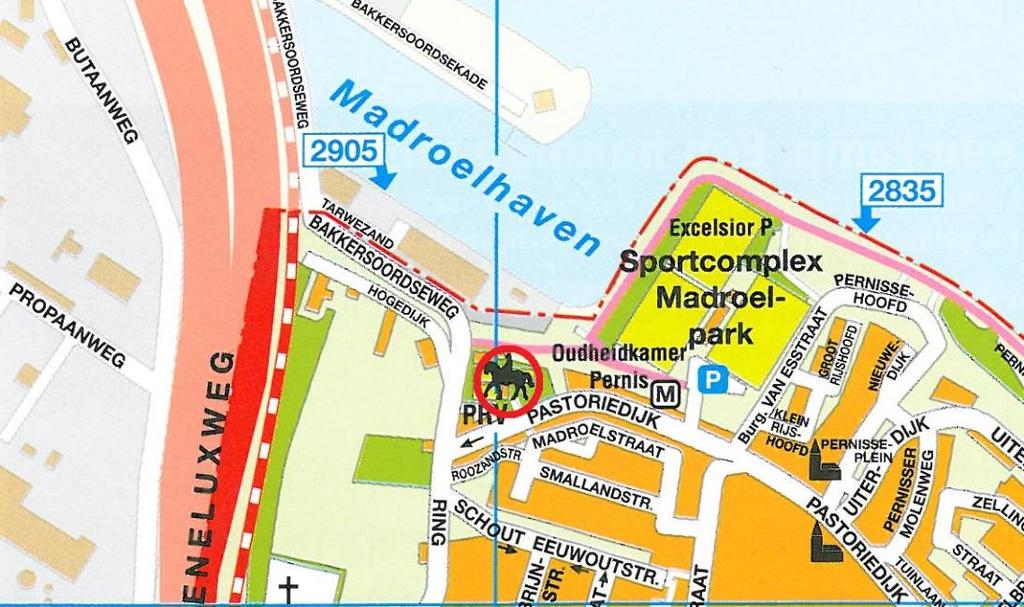 Kinderboerderij t Groene Woud (Pastoriestraat, Pernis) Artikel 4 Parkeren van voertuigen van autobedrijf e.d. Artikel 5:2, eerste lid, APV Rotterdam 2012 geeft de gebiedscommissie de mogelijkheid om