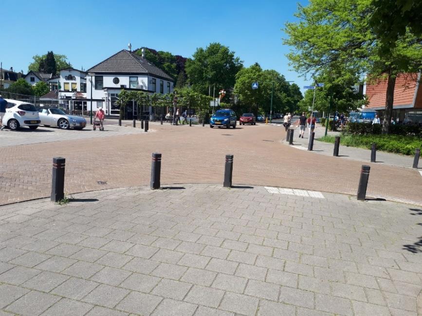 Vanaf het kruispunt is het niet toegestaan de Nieuwstraat in te rijden, met uitzondering van fietsers en bromfietsers. afbeelding 2.