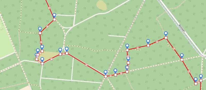 Zie trajectkaart: Op de kruising RA rode paaltje. Dan op de Y LA rode paaltjes volgen. RA langs heide.
