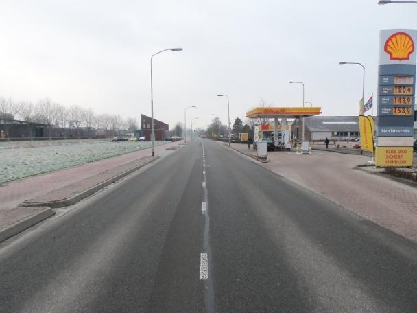 Bijlage 15: Schouwen Schouw Industrieweg, Uithuizen Wegencategorisering De Industrieweg is gecategoriseerd als Gebiedsontsluitingsweg (provinciale weg). Het huidige snelheidsregiem is 50 km/uur.