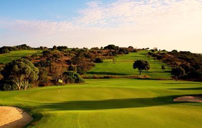 Espiche Golf: Espiche Golf is geopend in 2012 en betreft een uitdagende mooie golfbaan die absoluut niet aan uw lijstje mag ontbreken.