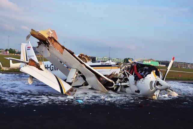 Neergestort tijdens nadering, Ruschmeyer R90-230RG, PH-GWW, Eindhoven Airport, 4 mei 2012 Tijdens de nadering voor baan 22 van Eindhoven Airport stortte het eenmotorige propellervliegtuig neer.