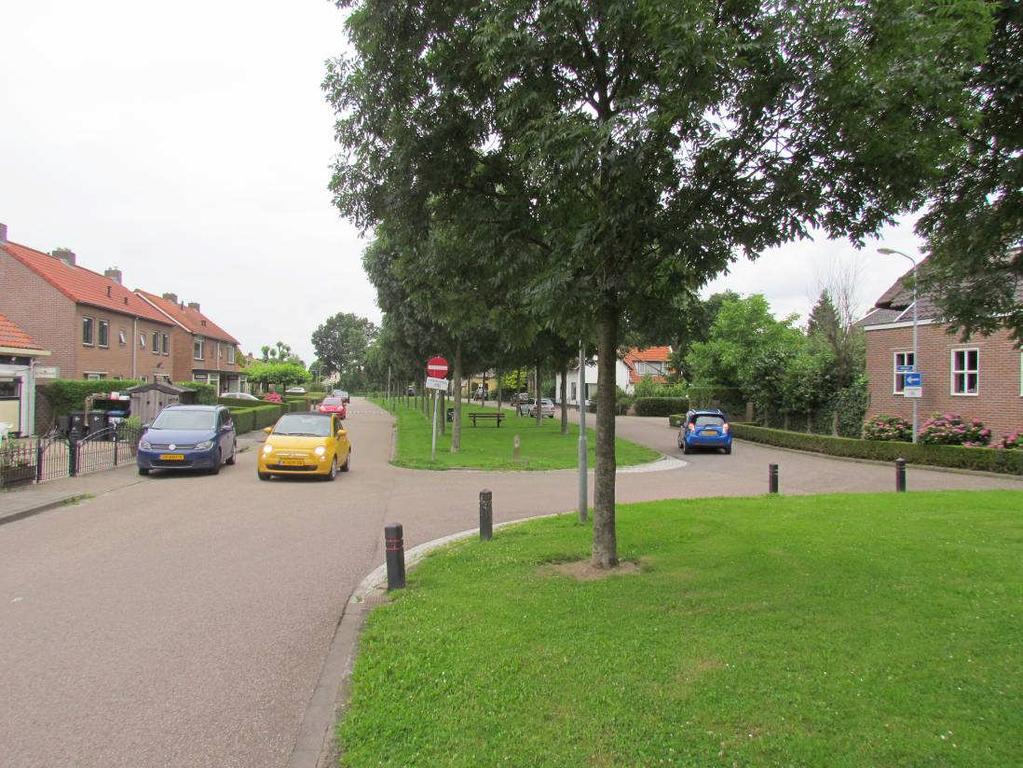 Route via de Bulkstraat Deze paragraaf beschrijft de voorgaande routing in noordelijke richting, i.c. vanaf de Middelweg via de Bulkstraat naar de Langstraat en randweg.