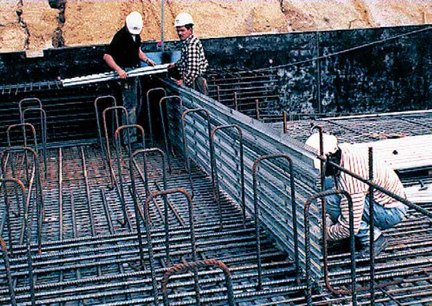 P / 2 1000 1000-1000-profielen worden ingezet bij stortonderbrekingen in vloeren en wanden.