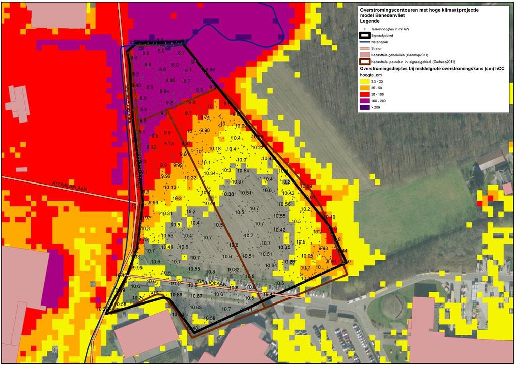 Handleiding kaart: De weergave van de kadastrale gebouwen (Cadmap 2011), kadastrale percelen (Cadmap 2011), straten en waterlopen geven een situering van het signaalgebied.