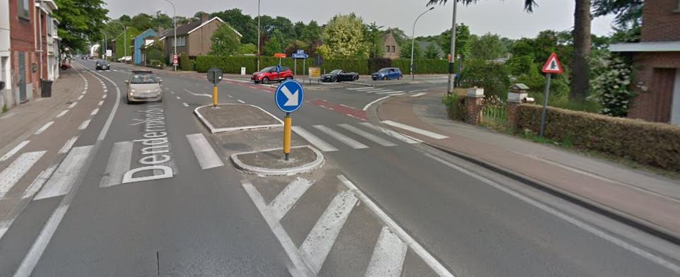 1. Kruising Dendermondesteenweg en Reinaertweg Deze kruising is een gevaarlijk punt voor fietsers die het fietspad langs de N445 volgen richting Destelbergen.