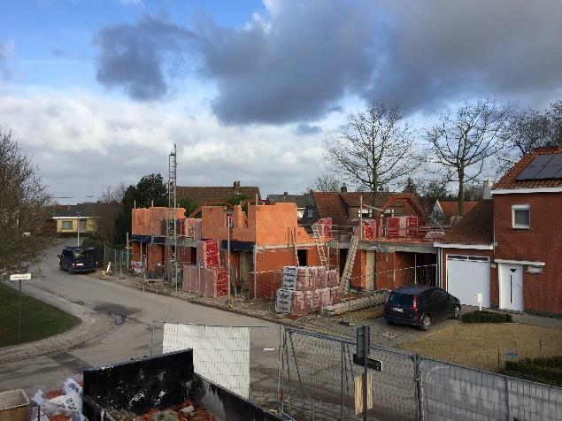 2.2 BOUWWERKEN IN UITVOERING OP 31 DECEMBER 2018 Op 31 december 2018 waren de werken van 41 huurwoningen, 148 huurappartementen en 25 koopwoningen in uitvoering 2.2.1 ARDOOIE, TULPENSTRAAT - 8