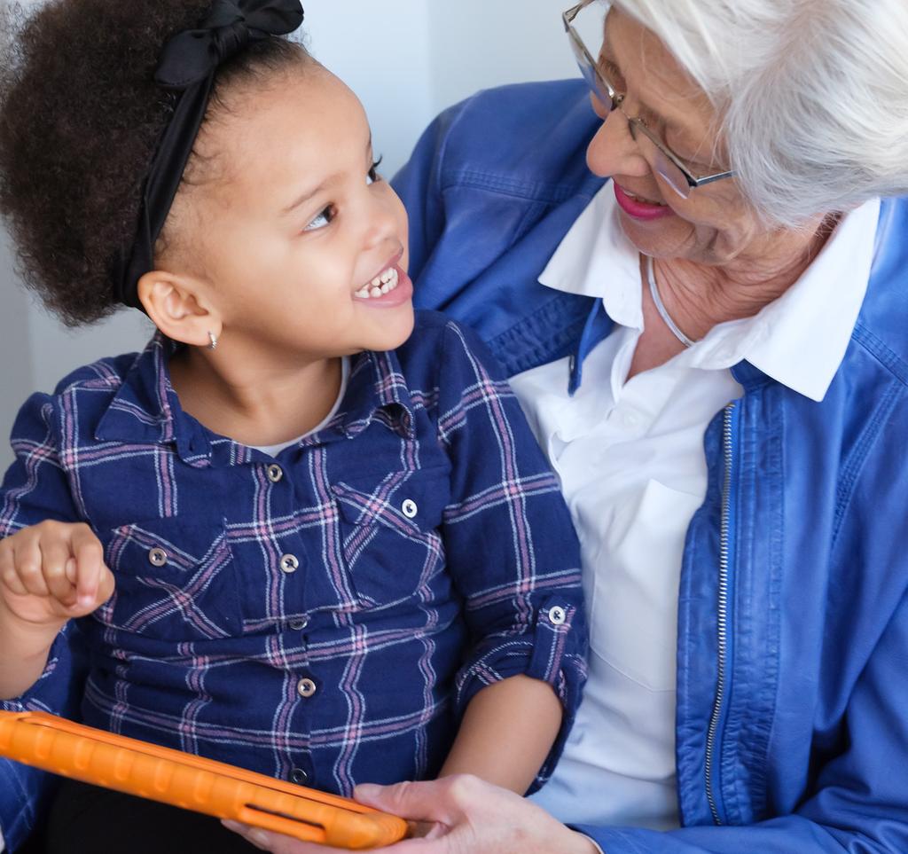 Met de opkomst van allerlei digitale media, moeten ouders zich in de opvoeding tegenwoordig ook buigen over het mediagebruik van kinderen van 0-6 jaar.