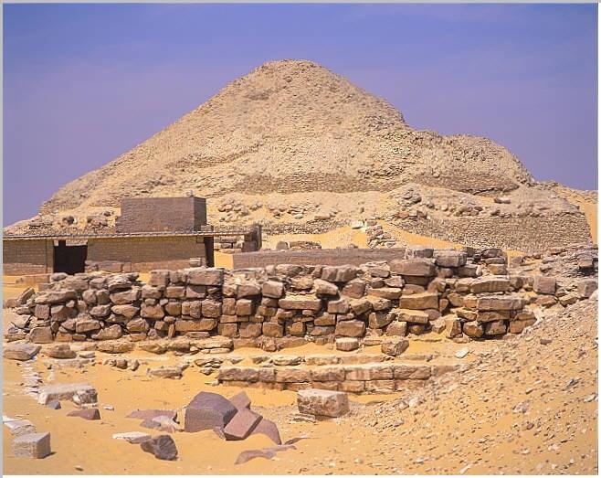 Piramide van Pepi 2 Dit is één van de laatste piramides die gebouwd werd.