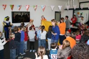 12 Verslag activiteitencommissie de activiteitencommissie is helaas nog steeds een slapende commissie de kaderleden organiseren de activiteiten activiteiten 2017-2018 Sinterklaas verzorgen