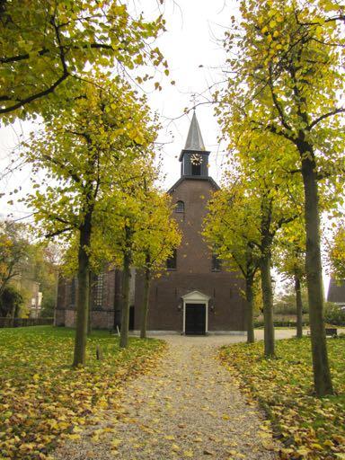 E SINT AGNESKERK VOORGANGER ROND 1200 PROTESTANTSE KERK VANAF DE BRINK IN COTHEN Door de schermutselingen bij kasteel Rhijnestein in 1335 werd het kerkgebouw door