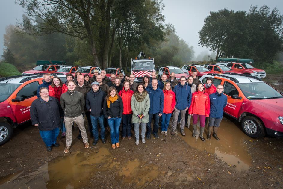 Dienst Integraal Waterbeleid 2400 km waterlopen 22 pomp/vijzelinstallaties 21 overstromingsgebieden (67 ha) 36