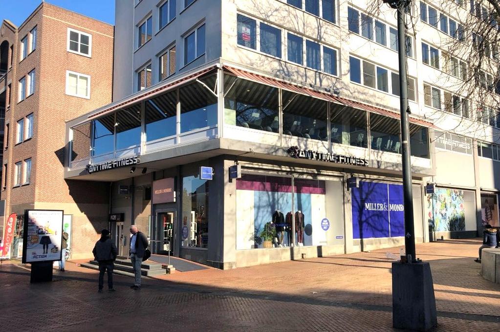 OBJECT LIGGING In het centrum van Brunssum, op de beste winkellocatie, ligt onderhavig beleggingsobject bestaande uit twee commerciële units. Het geheel bestaat uit circa 1.