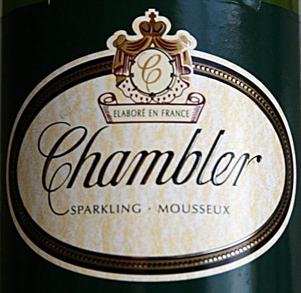 2. Uit het Noordoosten van Frankrijk deze Cave de Wissembourg Chambler mousserende wijn. Prijs 4,5. Spiegel bij het inschenken is in orde, doch dikke bubbels die zeer snel verdwijnen. Flets van dronk.