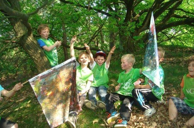 Maandag 20 juli Hoe overleef ik mijn vakantie? Survivalen! We gaan naar de natuurspeeltuin in Noordwijkerhout!