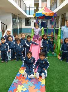 Kleuterschool en gaarkeuken Angeles de Bondad Onze kleuterschool in Cajamarca doet het goed.